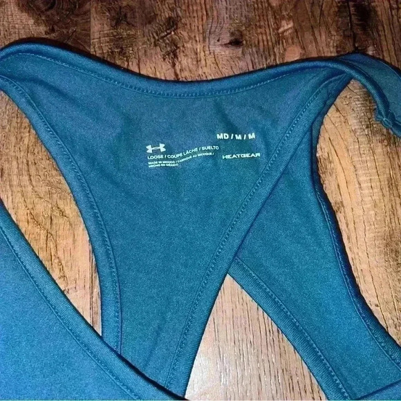UA under Armour beautiful teal tank with lt teal logo - Picture 3 of 4